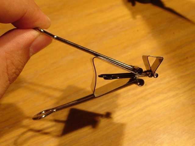 Как из простых предметов сделать подставку для телефона