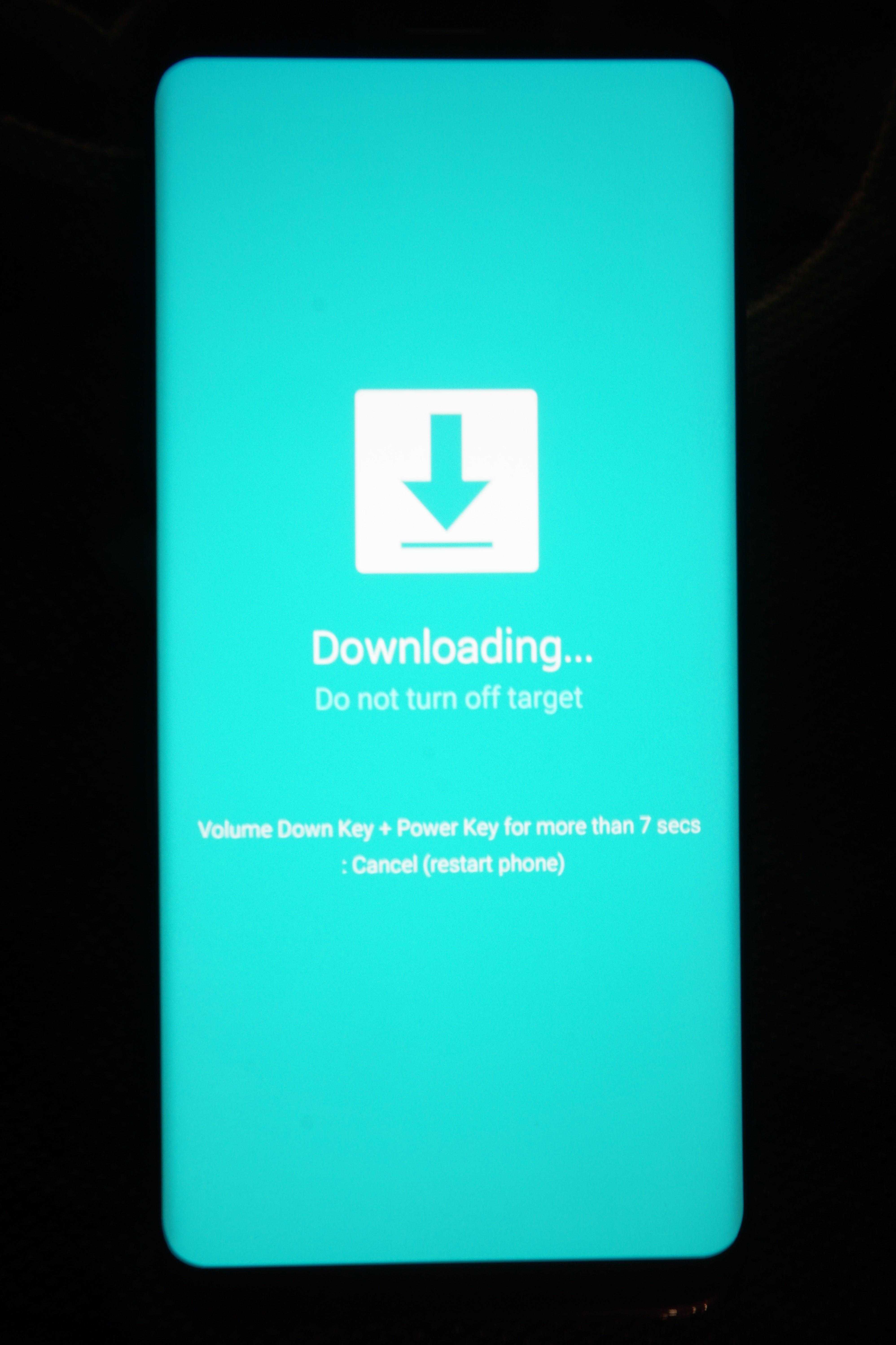 How do i fix my samsung downloading do not turn off target