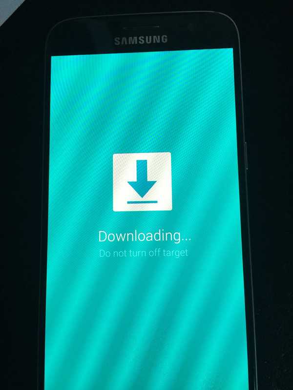 Решение проблемы с ошибкой downloading. do not turn off target — как убрать надпись